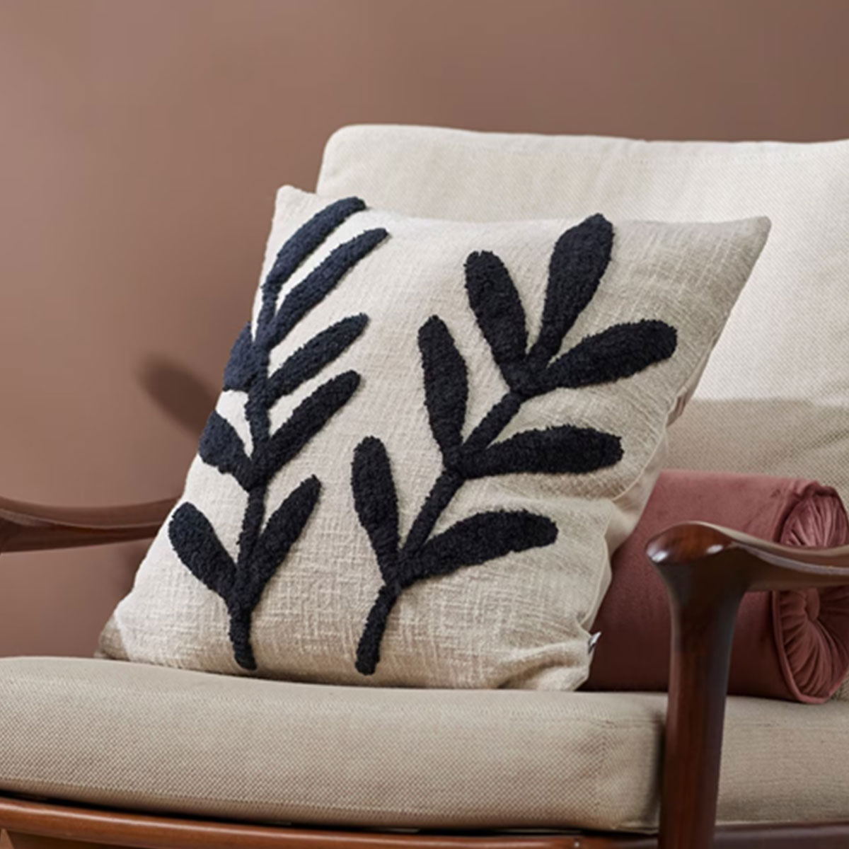 Trianshya Living Pillows covers